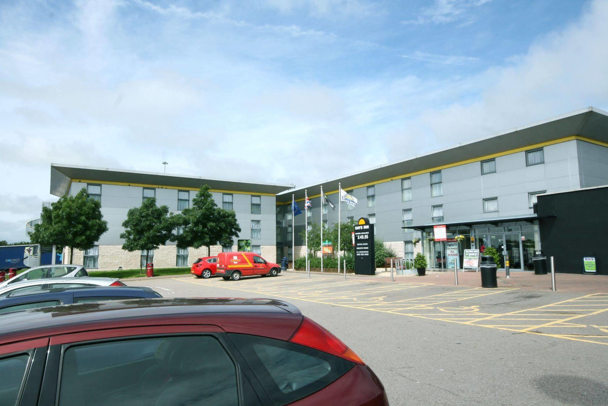 Days Inn Hotel Leicester Exterior photo